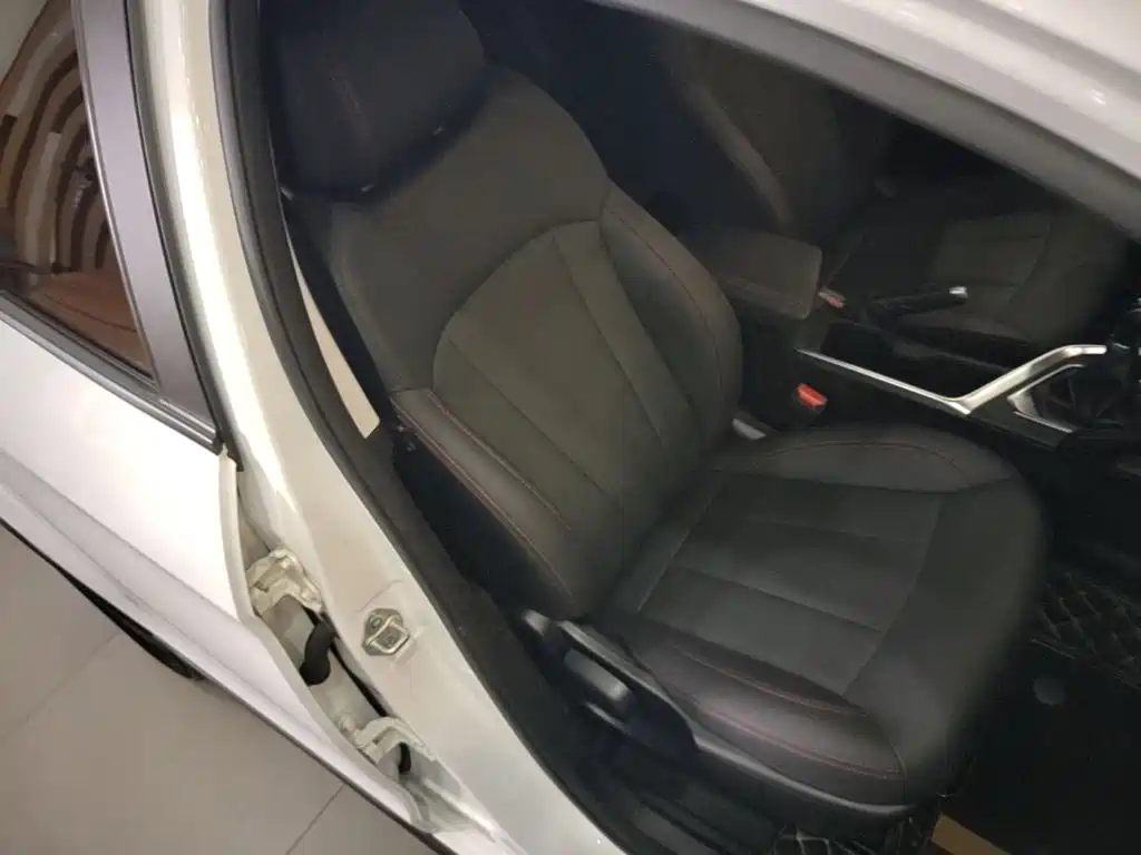 Geely Vision X3 — фото 24