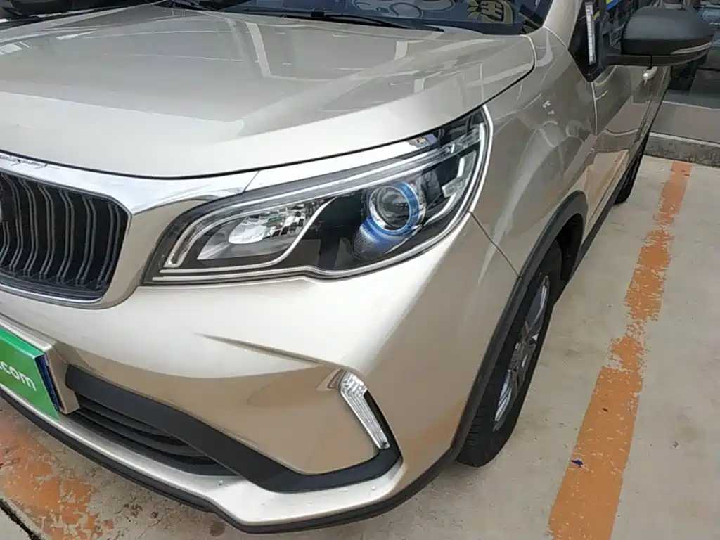 Geely Vision X3 — фото 23