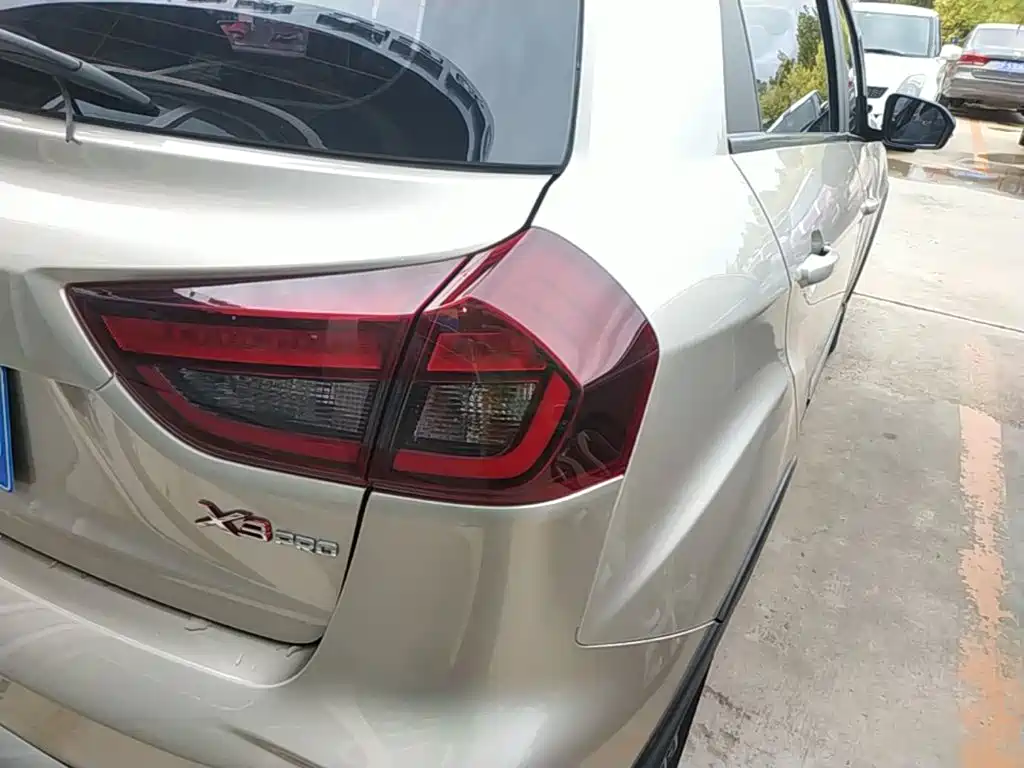 Geely Vision X3 — фото 7