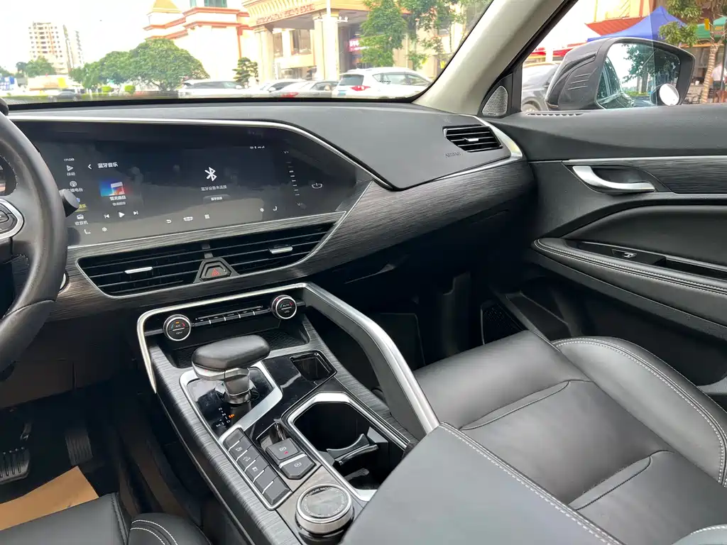 Geely Xingyue — фото 16