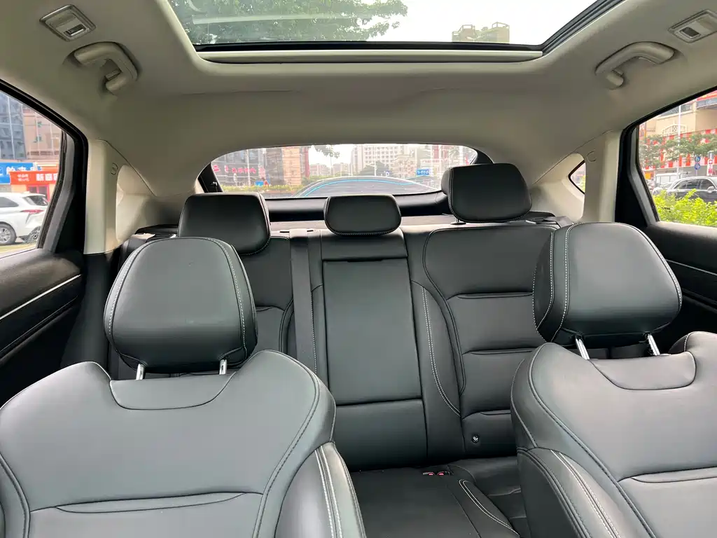 Geely Xingyue — фото 19