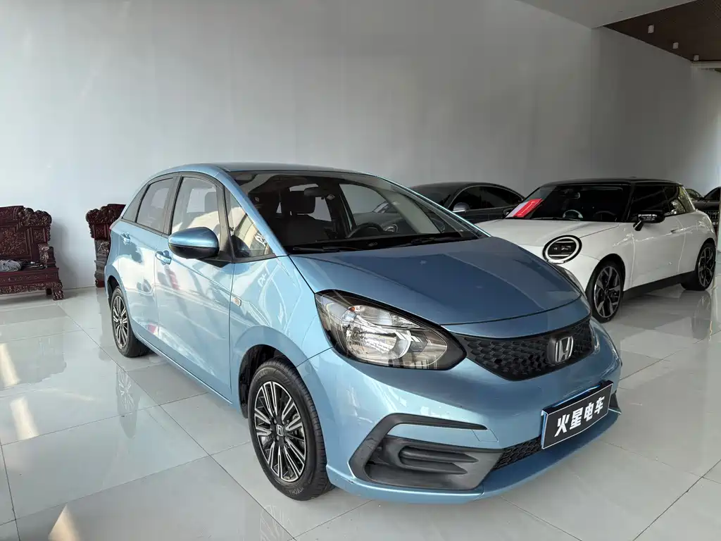 Honda Fit — фото 1