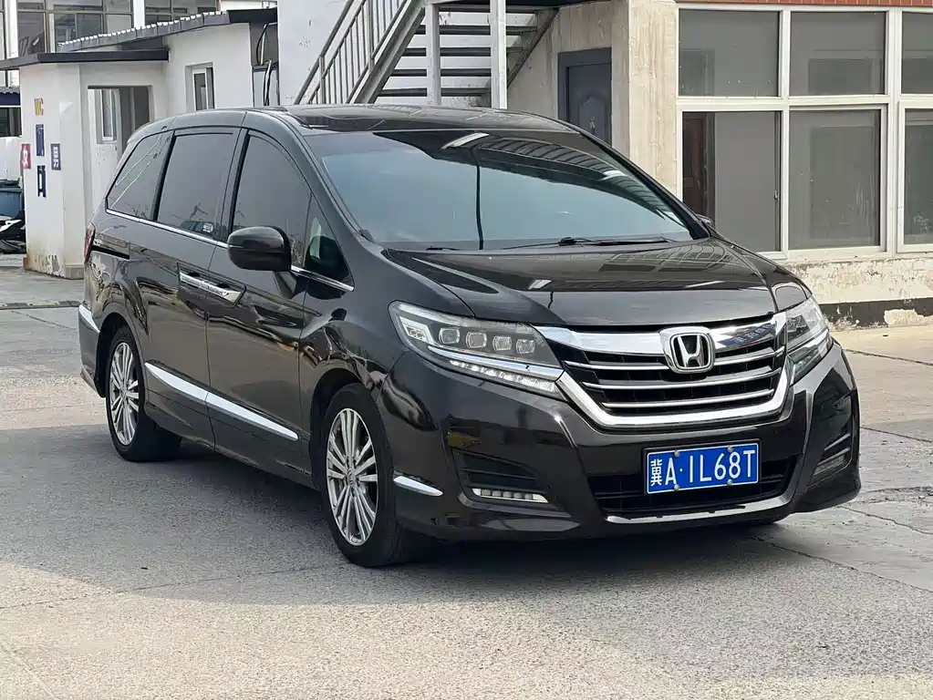 Honda Elysion — фото 2