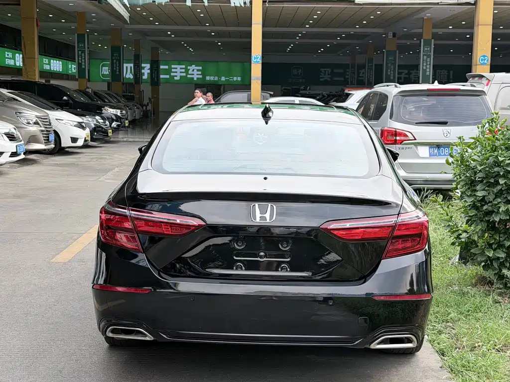 Honda Inspire — фото 11