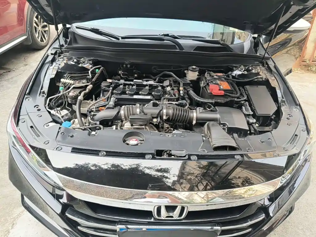 Honda Accord — фото 19