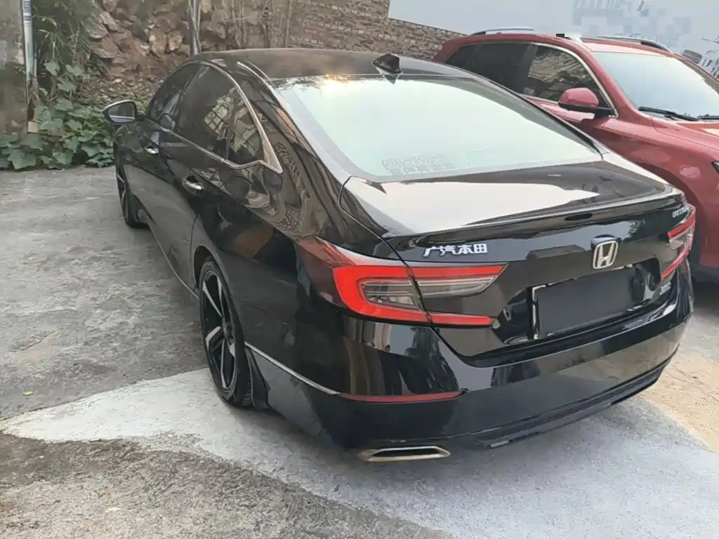 Honda Accord — фото 4