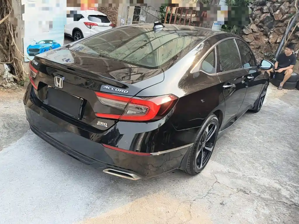 Honda Accord — фото 6