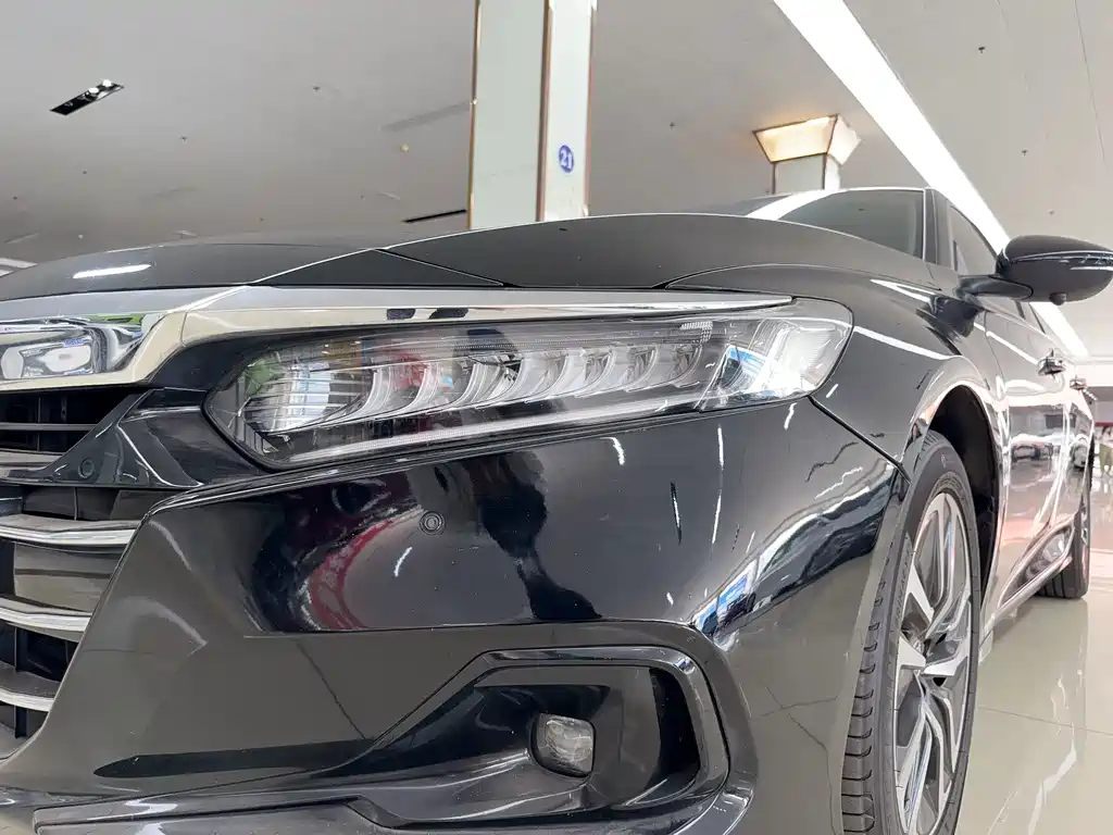 Honda Accord — фото 13
