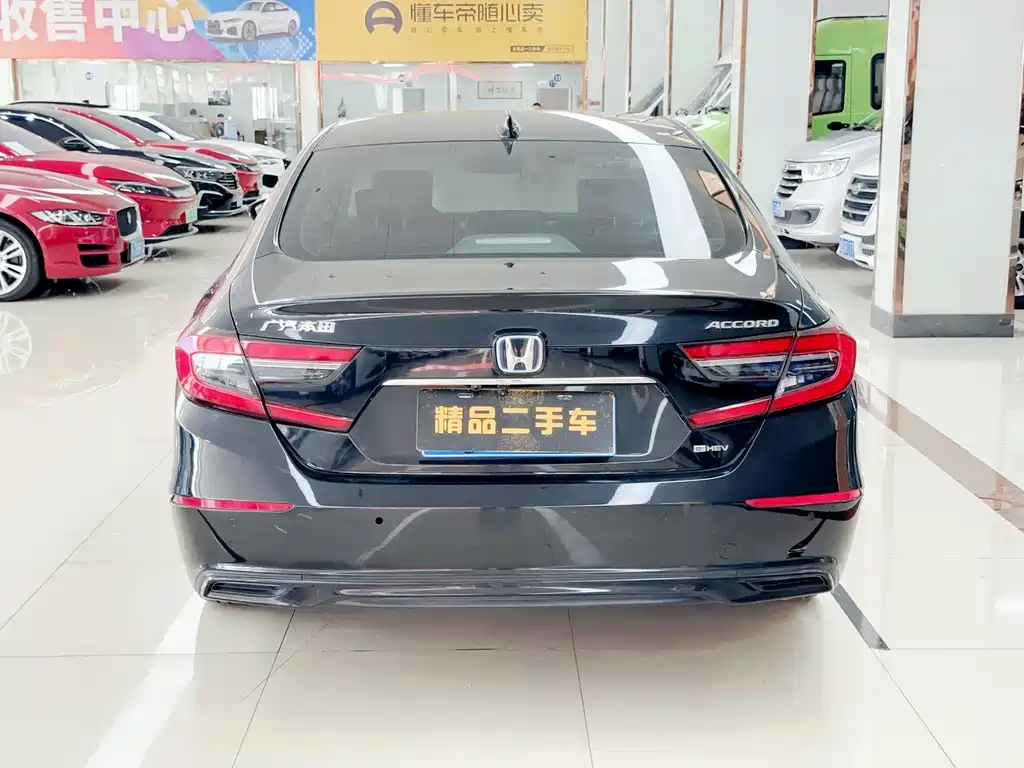 Honda Accord — фото 5