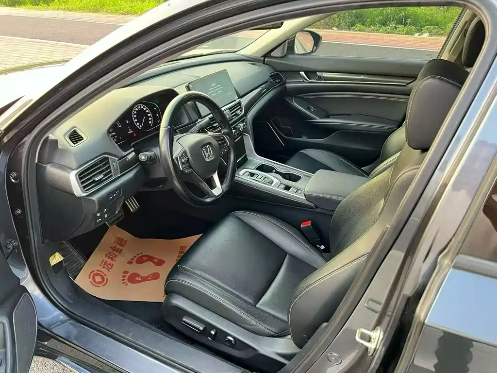 Honda Accord — фото 4