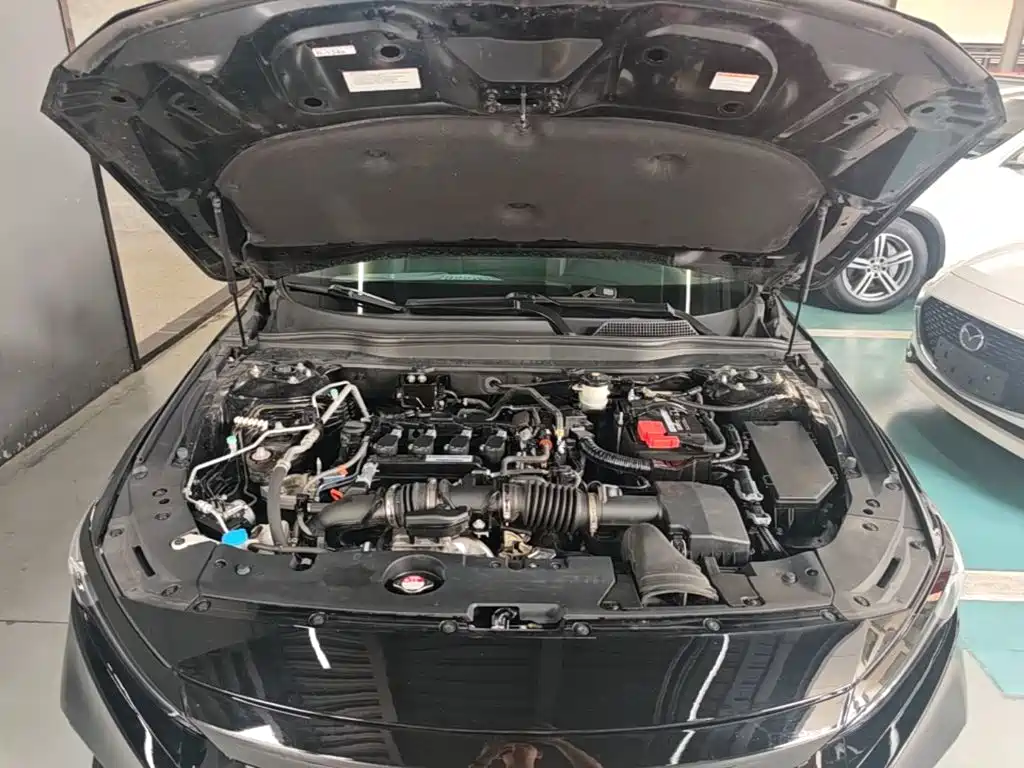 Honda Accord — фото 19