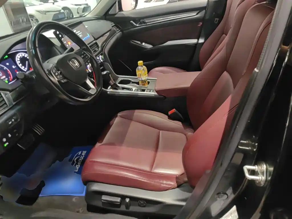 Honda Accord — фото 14