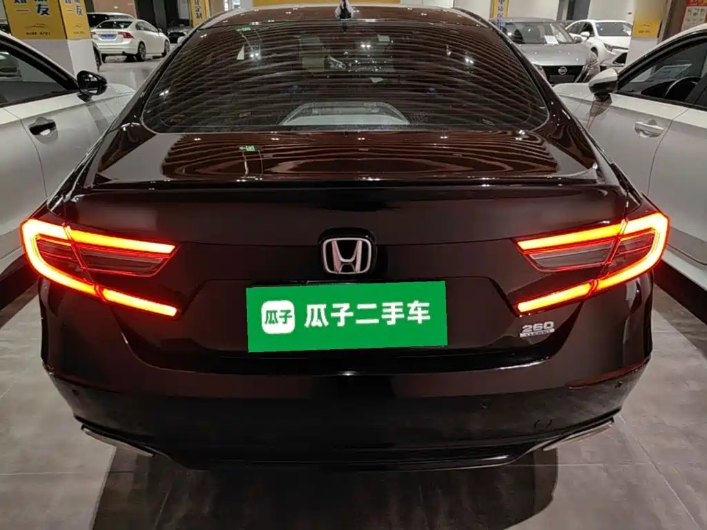 Honda Accord — фото 5