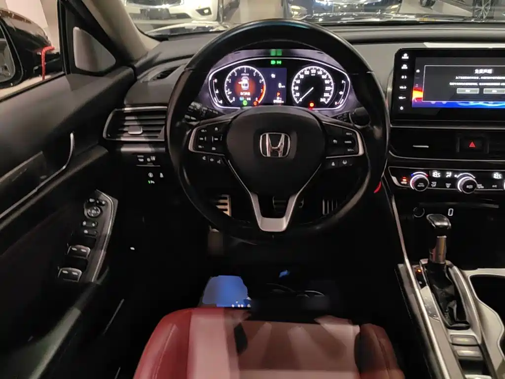 Honda Accord — фото 10