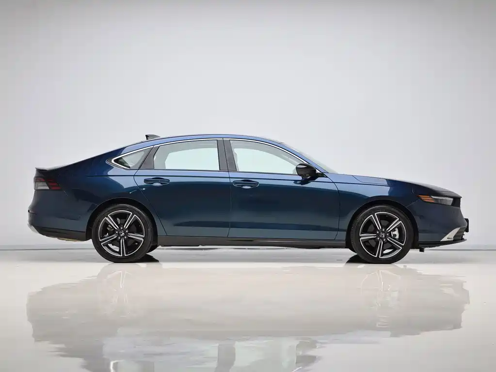 Honda Accord New Energy — фото 8