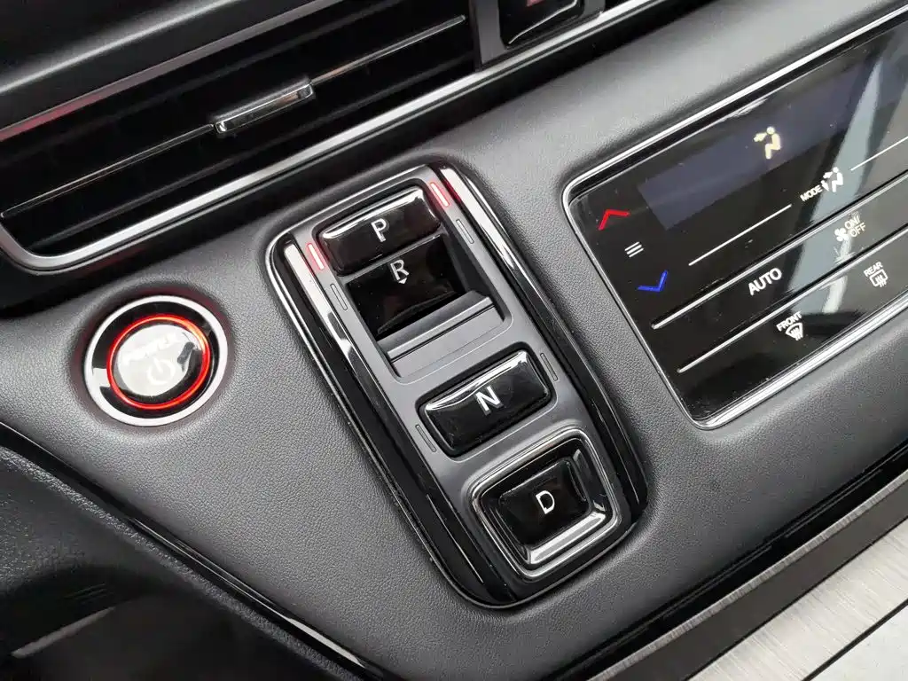 Honda Odyssey — фото 13