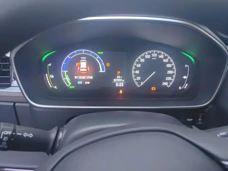 Honda Odyssey — фото 14