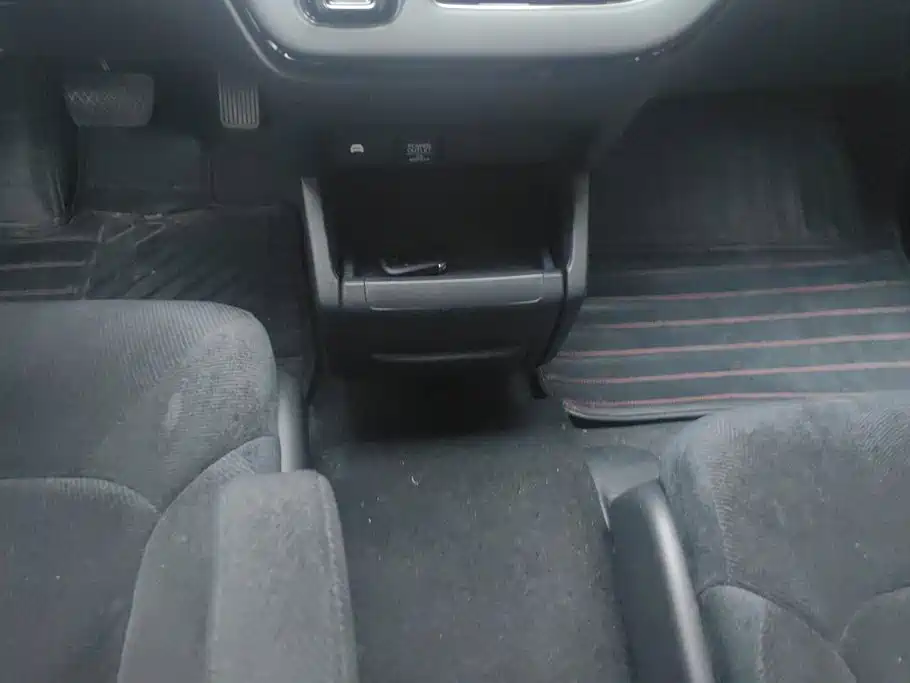 Honda Odyssey — фото 16