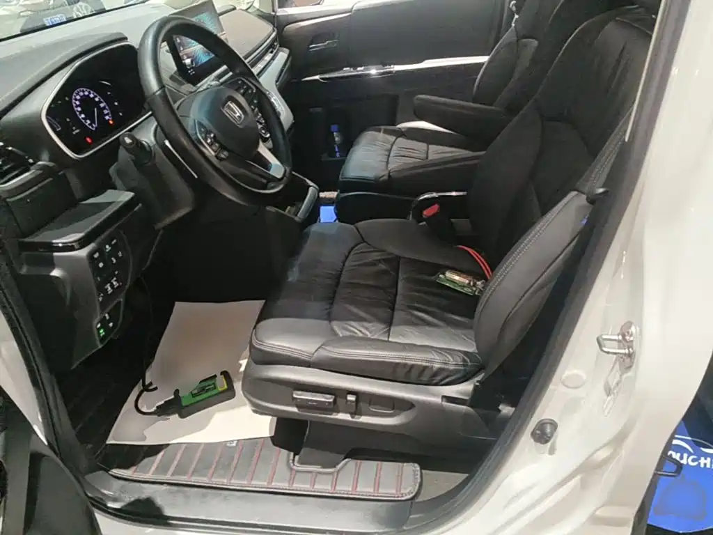Honda Odyssey — фото 14