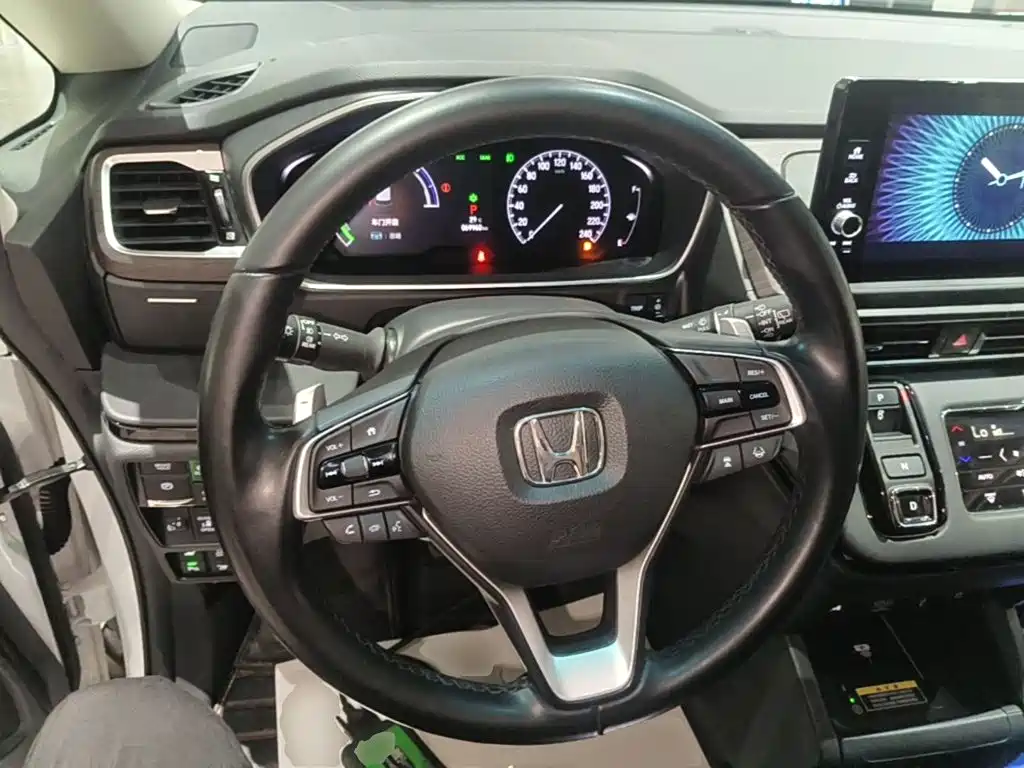 Honda Odyssey — фото 10