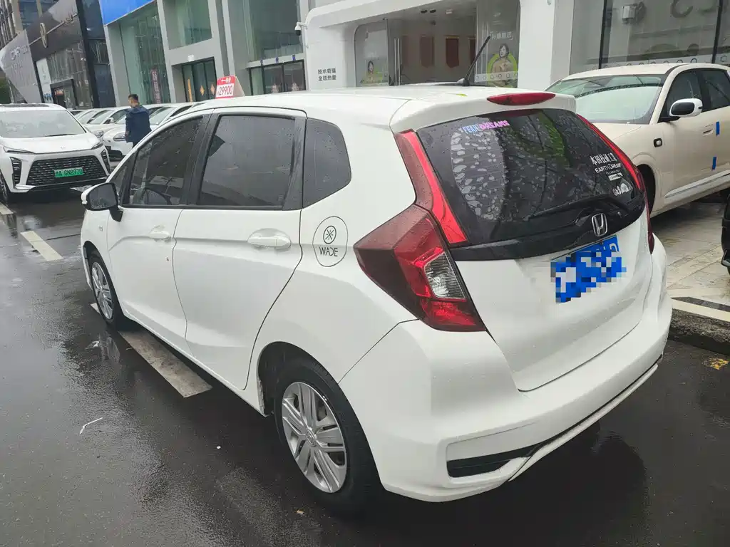 Honda Fit — фото 2