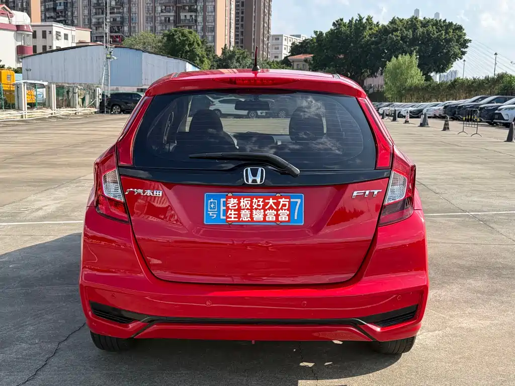 Honda Fit — фото 13