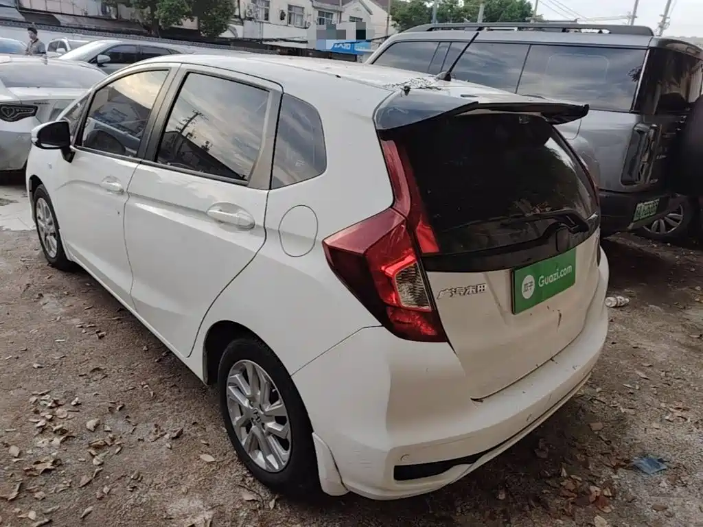 Honda Fit — фото 4