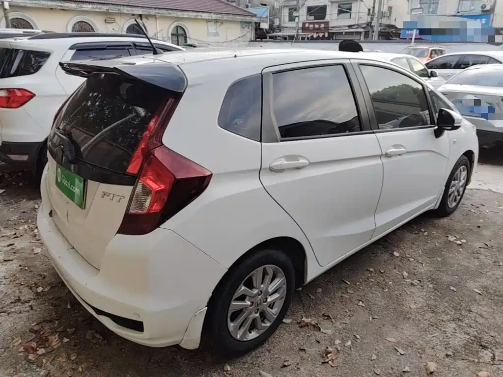 Honda Fit — фото 6