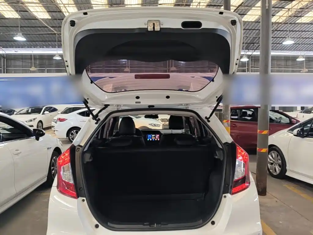 Honda Fit — фото 18