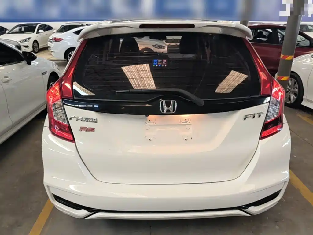 Honda Fit — фото 5