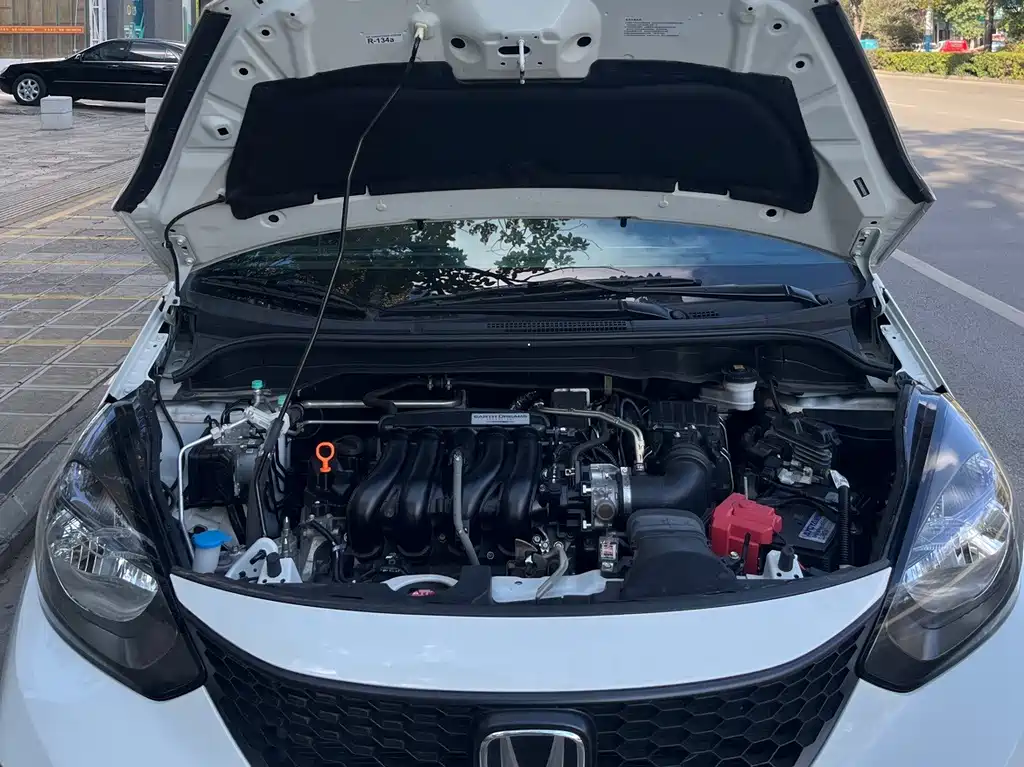 Honda Fit — фото 13