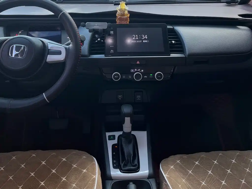Honda Fit — фото 14