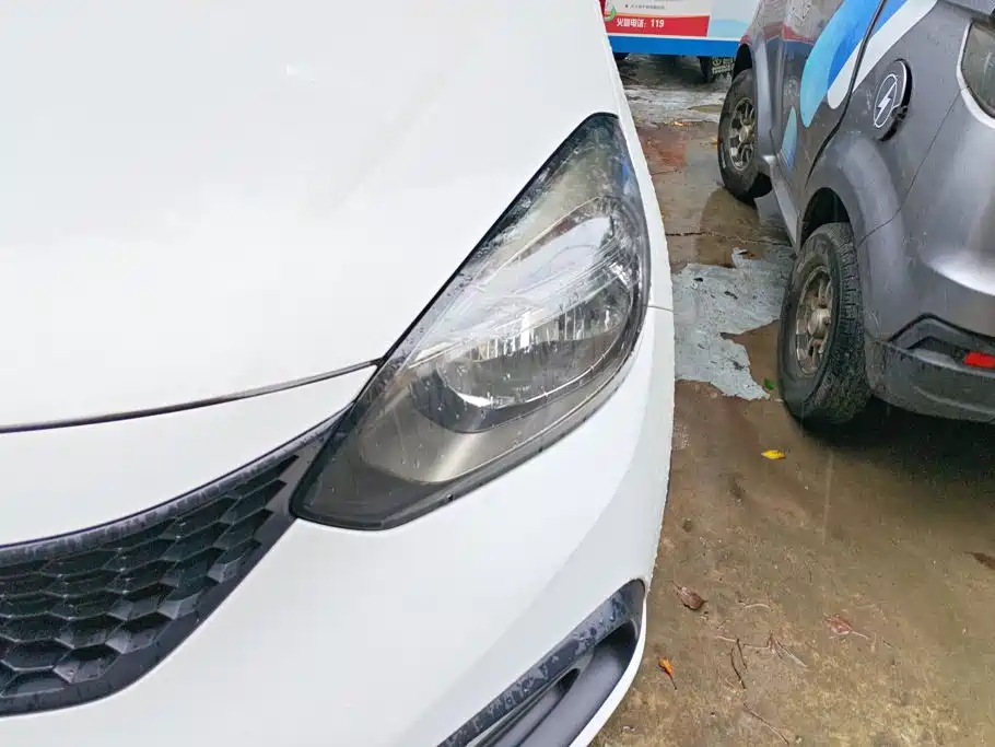 Honda Fit — фото 5