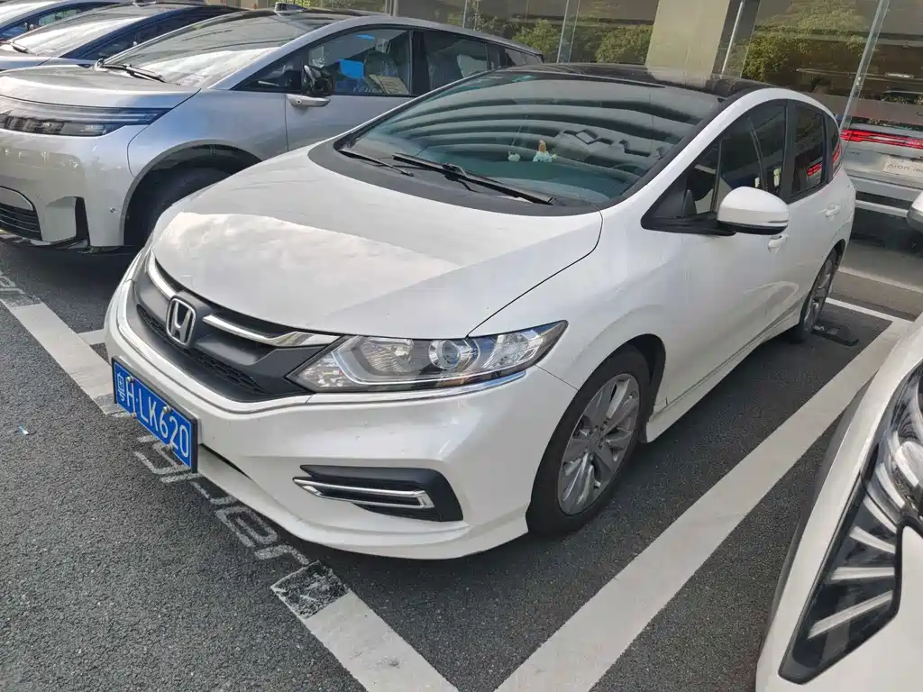Honda Jade — фото 1