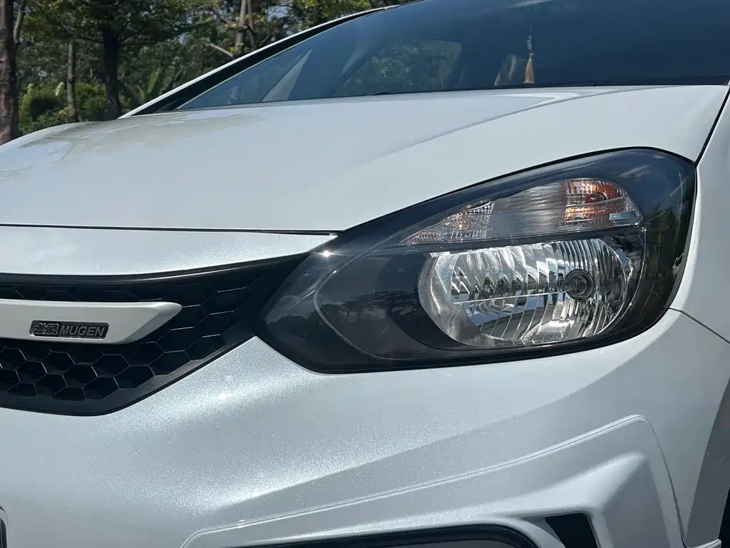 Honda Fit — фото 18