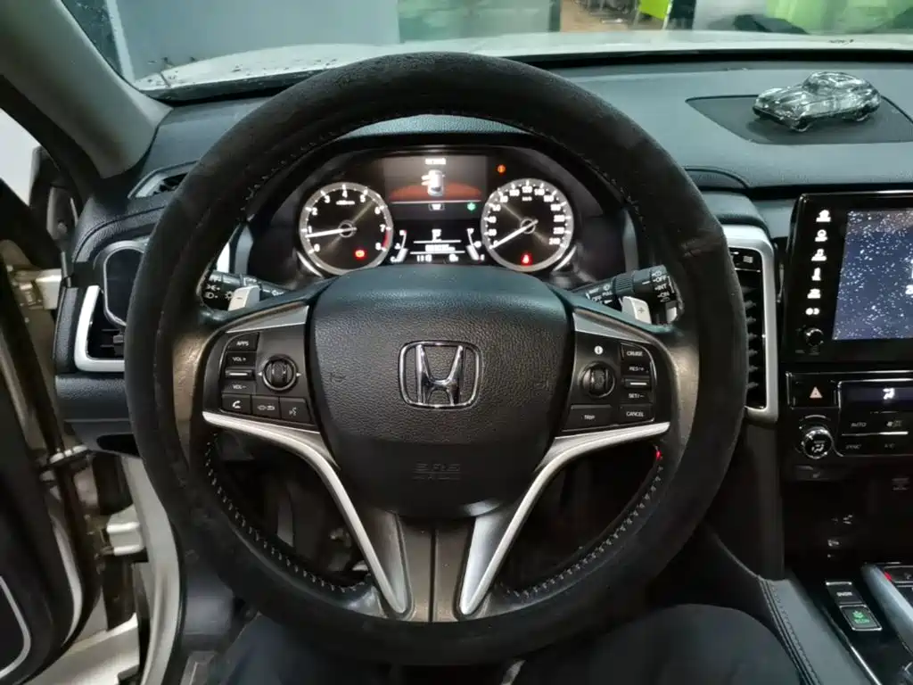 Honda UR-V — фото 10