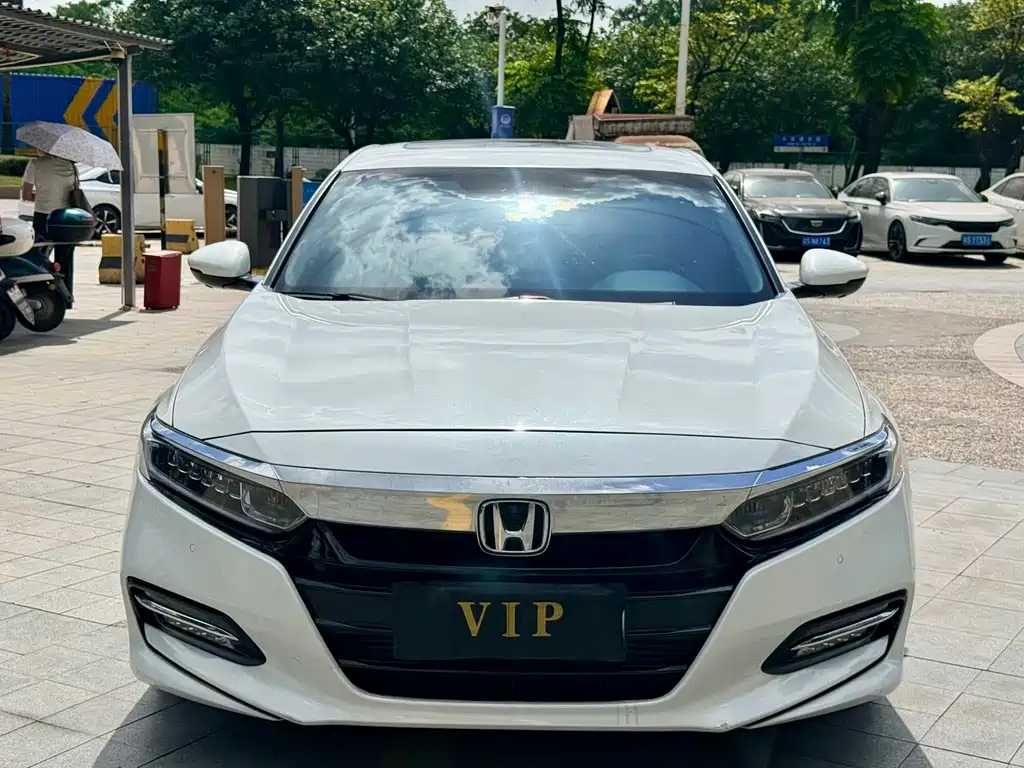 Honda Accord — фото 2