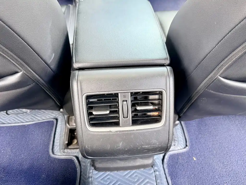 Honda Accord — фото 14