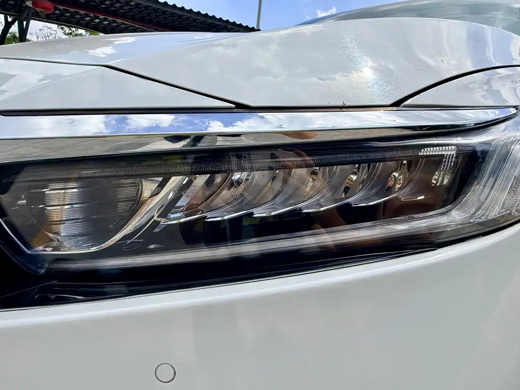 Honda Accord — фото 16