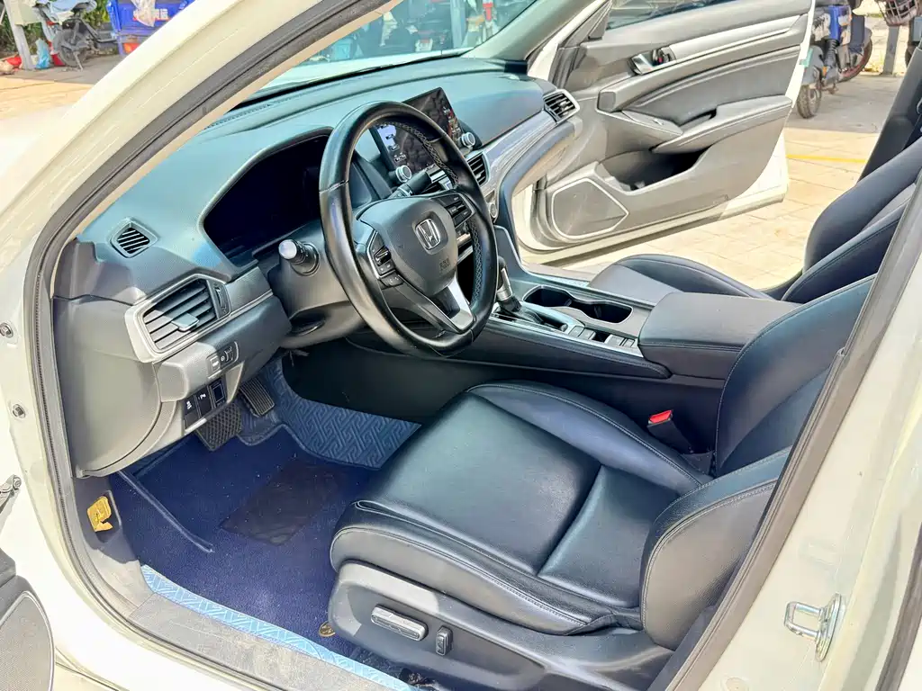 Honda Accord — фото 4