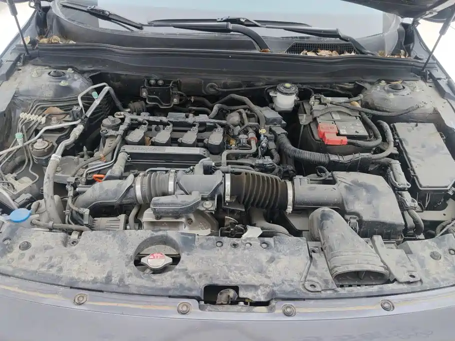 Honda Accord — фото 10