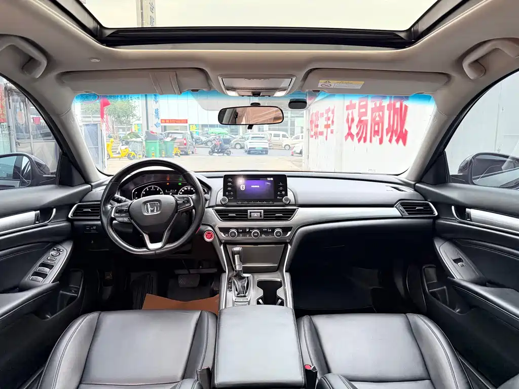 Honda Accord — фото 6