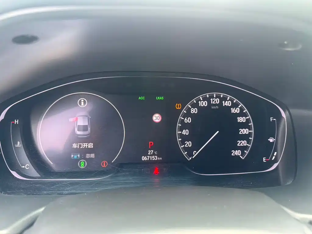 Honda Accord — фото 11
