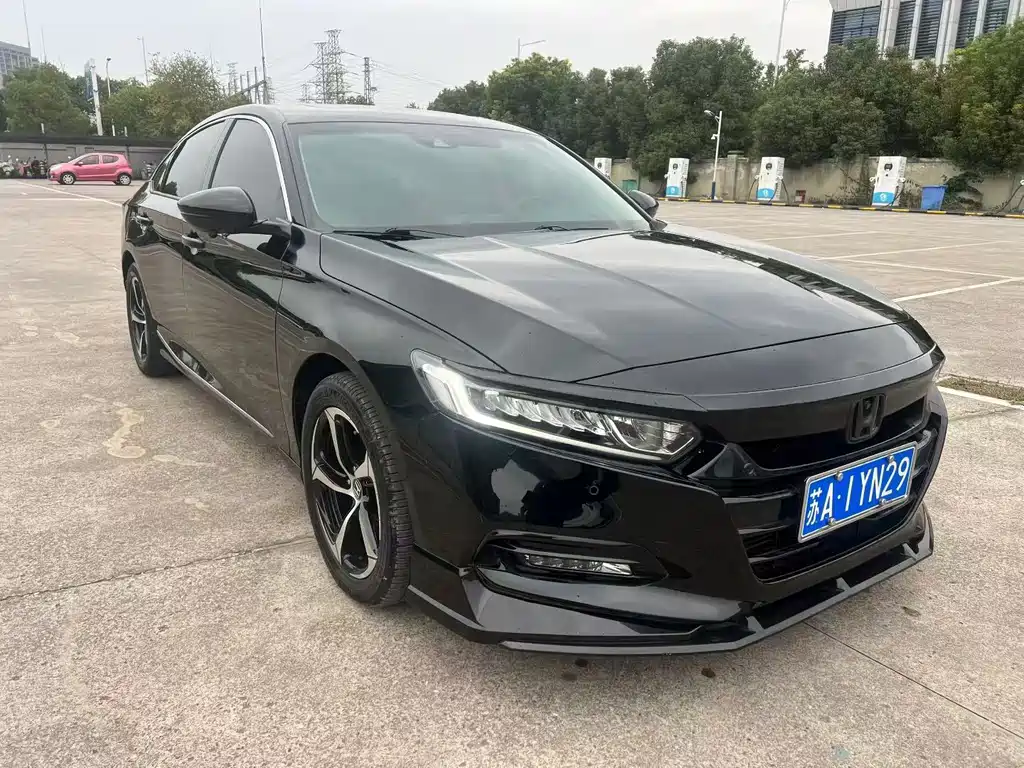 Honda Accord — фото 3