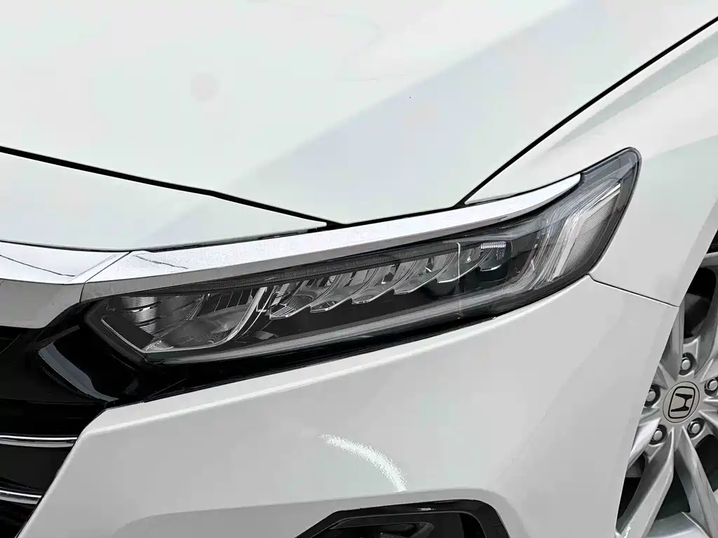 Honda Accord — фото 14