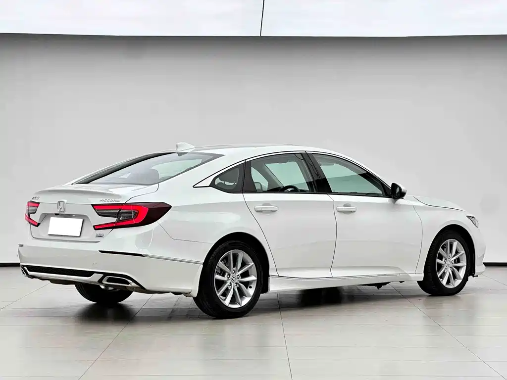 Honda Accord — фото 5
