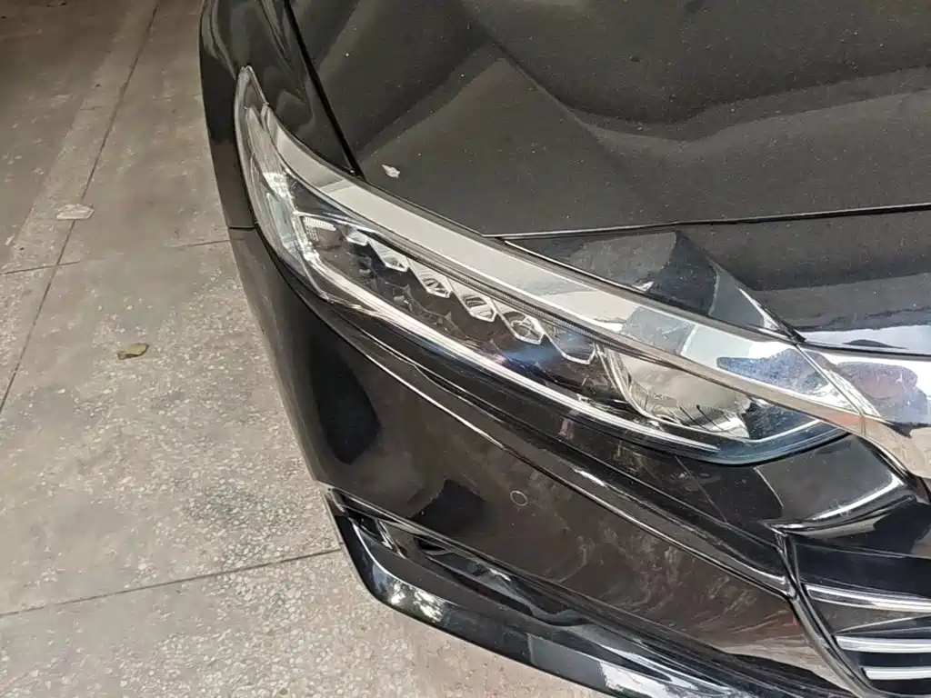 Honda Accord — фото 10