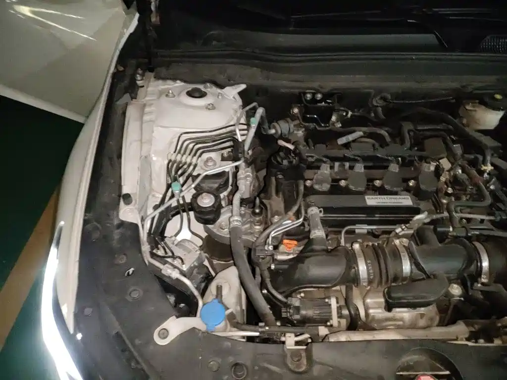 Honda Accord — фото 20