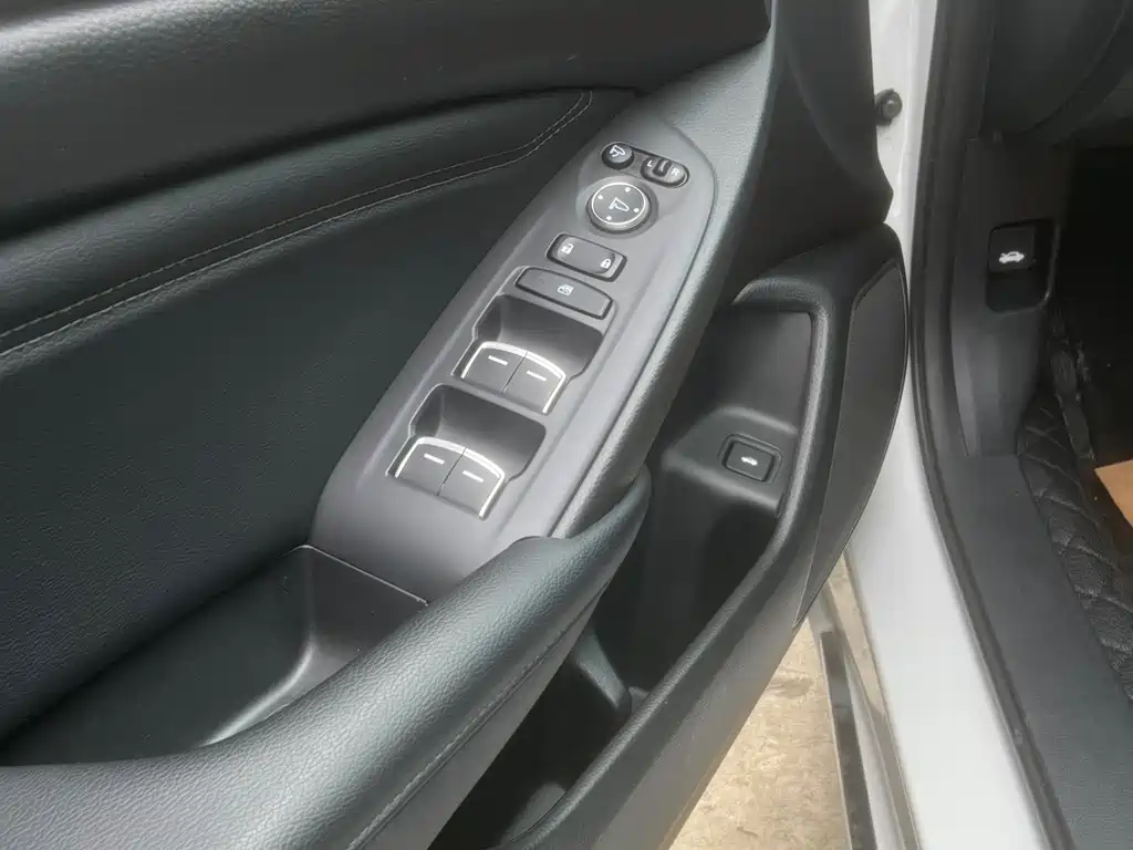 Honda Accord — фото 9