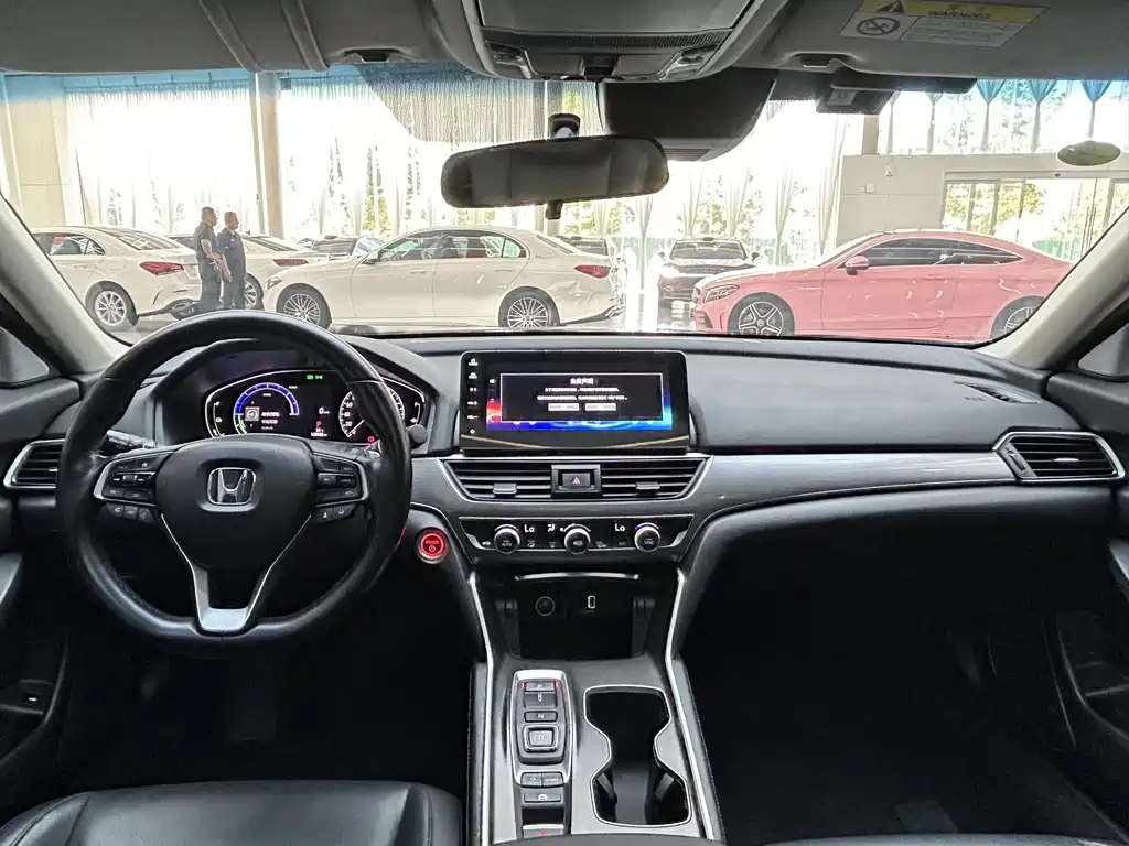 Honda Accord — фото 15